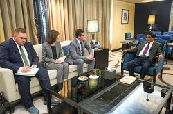 GXcatekX0AEd Ok?format=jpg.jpg