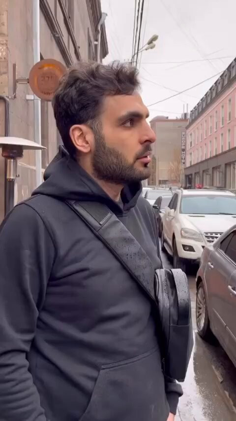 jVrQBx9ajxW xRz1.jpg