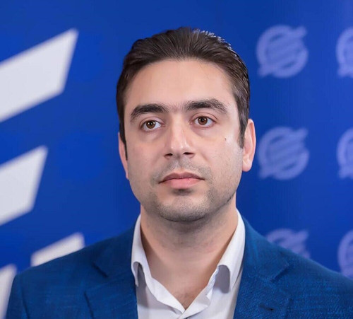 GXfj1O1bIAA V2E?format=jpg.jpg