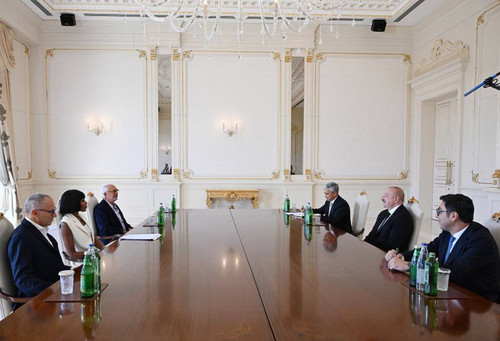 GXgHRbaXEAE y0q?format=jpg.jpg