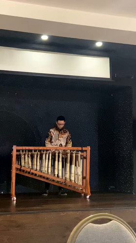 pTTbuOY4Gw32 Asx.jpg