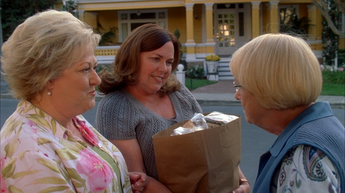 cap Desperate.Housewives.S07E01.Remember.Paul.1080p.DSNP.WEB DL.DDP5.1.H.264 FLUX 00 05 04 03.png