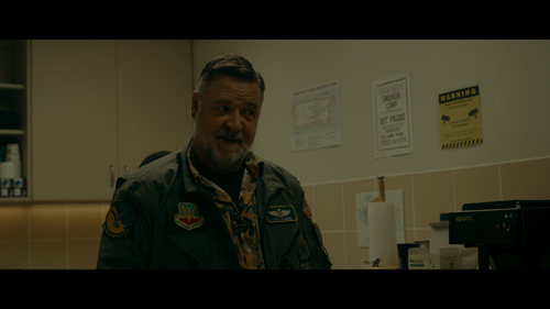 510149147 land of bad 2024 hybrid 2160p uhd blu ray remux dovi hdr10 hevc dts hd ma 5 1 m.png