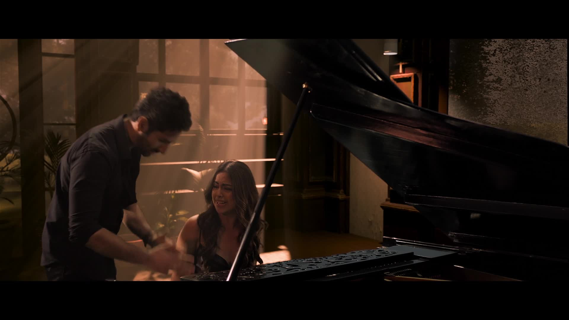 Screenshot of Bloody Ishq -Full HD- 1080/720/480+ (2024) &bull; Hindi on MovieLinkBD