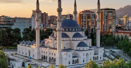 17350236047195353679?url=https%3A%2F%2Fcdnimpuls.com%2Fnewsbomb.al%2Fmedia3%2F 1200 630 1728486277xs.jpg