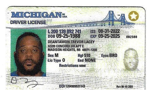Deantawon Trevor Lacey license image.jpg