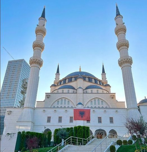 462465098 843161161342456 8422866625989894952 n.jpg?stp=dst jpg p180x540& nc cat=102&ccb=1 7& nc sid.jpg