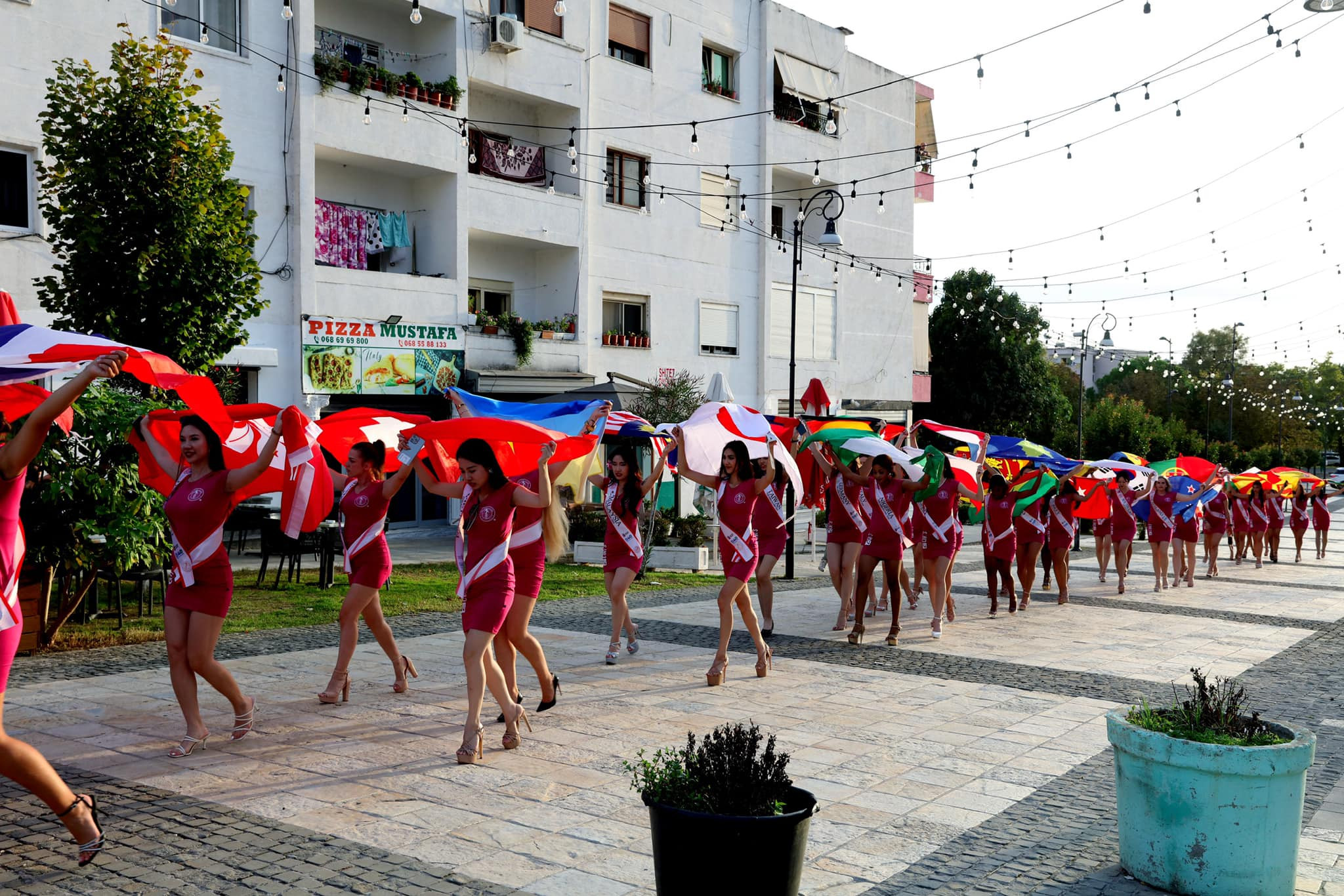 candidatas a the miss globe 2024. final: 15 oct. sede: albania. - Página 5 DyTCjUJ