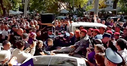 4239411948652438981?url=https%3A%2F%2Fforrights.am%2Fwp content%2Fuploads%2F2024%2F10%2FMG 0576 Copy.jpg