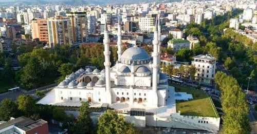 16683644084081446518?url=https%3A%2F%2Fcdnimpuls.com%2Fnewsbomb.al%2Fmedia3%2F 1200 630 1728409554xs.jpg