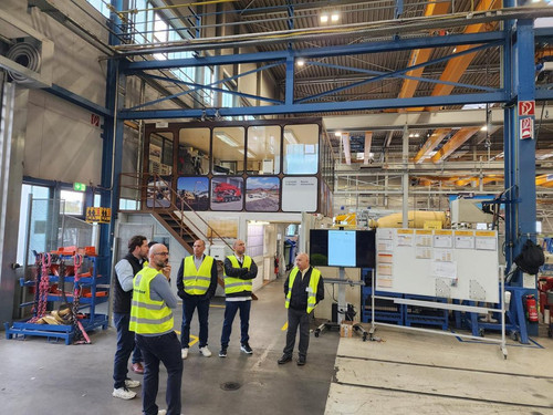 GZcXzqLbAAA1 dy?format=jpg.jpg