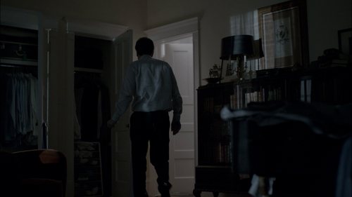 [风城大佬第一季]Boss.S01E08.2011.USA.Blu ray.1080p.x264.DTS MA.5.1 BtsHD.mkv. vthumb 15.png