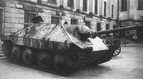 powstancze dzialo samobiezne chwat,266,duzy