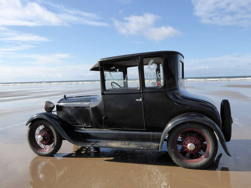 T coupe at pendine.jpg