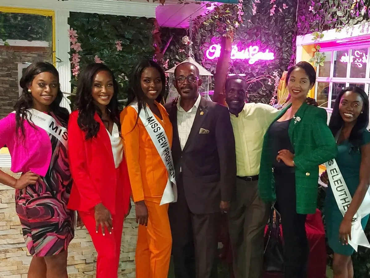 candidatas a miss universe bahamas 2022. final: 31 july. EiDtb1
