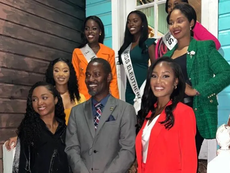 candidatas a miss universe bahamas 2022. final: 31 july. EimcuI