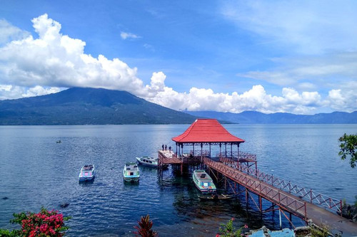 danau ranau.jpg