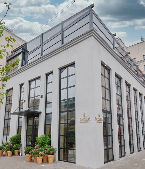 5346053356952162821 y 2.jpg