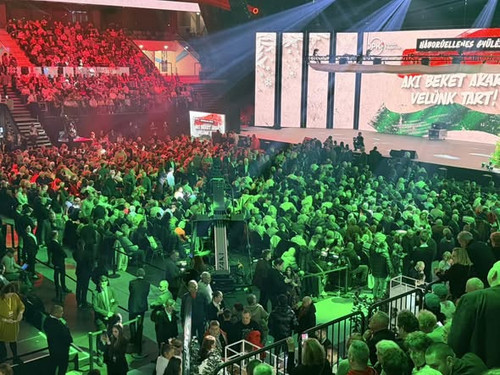 604647853 881737764596362 8045735664965545791 n.jpg?stp=cp6 dst jpg s590x590 tt6& nc cat=101& nc cb=.jpg