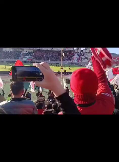 QAJeCurVx AR7QnE.jpg