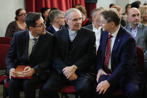 600402446 908246574875729 6457143595904398925 n.jpg?stp=dst jpg s590x590 tt6& nc cat=107&ccb=1 7& nc.jpg