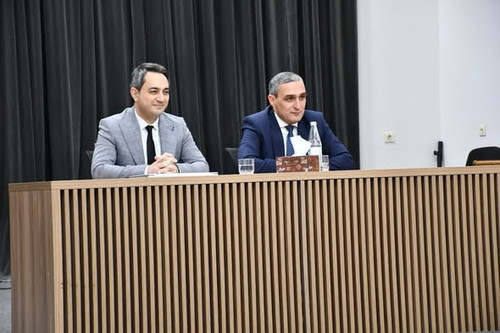 587409528 17927482686174578 6021982089255413725 n.jpg?stp=dst jpg s590x590 tt6& nc cat=100&ccb=1 7& .jpg