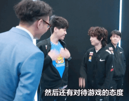 IMB lYj6iD.gif