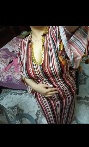 البوم كامل مصري ومراته اللبن لسه عرسان جداد العرص يصورها وهو نازل بوس و نيك في كسها في اكتر من وضعيه