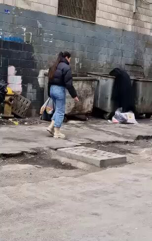 ZDRKbqEI4aRXWraS.jpg