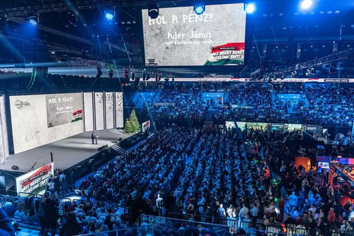 600884783 1496602171835147 2839784647925784750 n.jpg?stp=dst jpg s590x590 tt6& nc cat=107&ccb=1 7& n.jpg