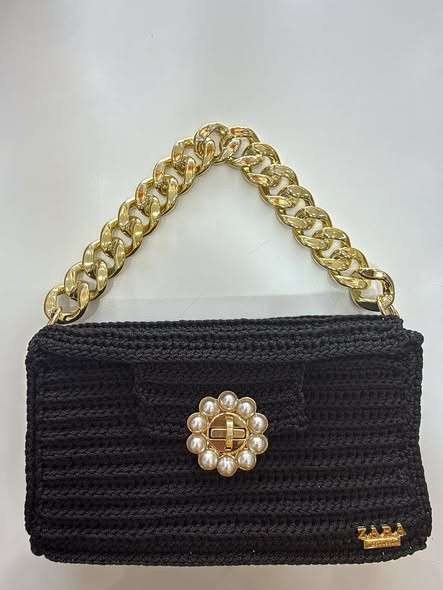 548897419 17898493215275086 2836249582607316575 n.jpg?stp=dst jpg s590x590 tt6& nc cat=110&ccb=1 7& .jpg