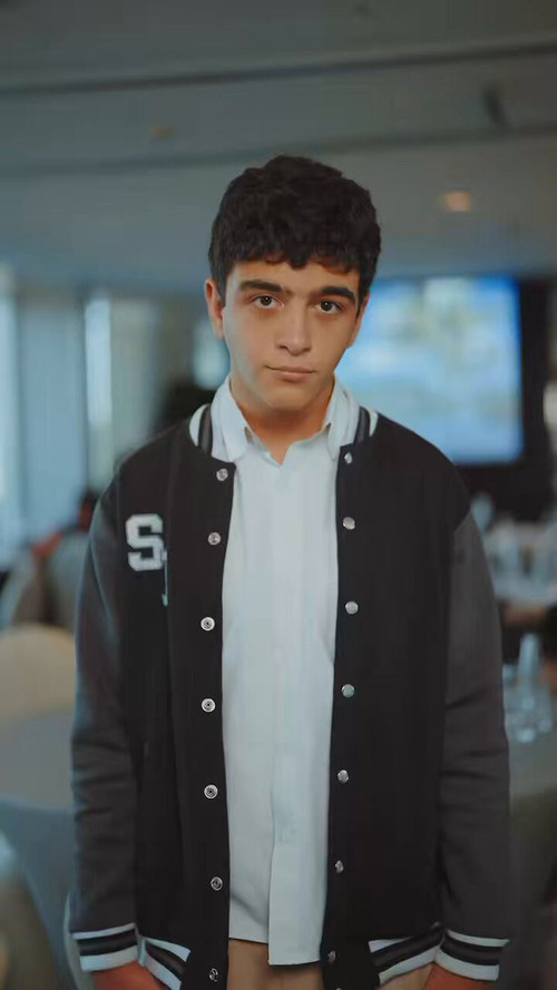 o SbG0PXRf6nWFpO.jpg