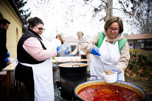 600420202 1454107619416787 2056576621676896026 n.jpg?stp=dst jpg s590x590 tt6& nc cat=108&ccb=1 7& n.jpg