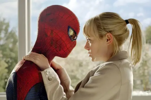 andrew garfield emma stone the amazing spiderman 082825 249e4522d159470aad662a5fc8533159.webp