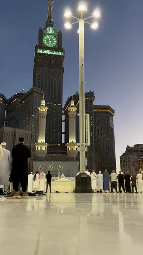 Miw8 389bINrYQmY.jpg