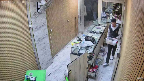 9Yb7w0 NAcTSiYLz.jpg