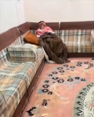 G0Ogya3WR32uXnw1.jpg