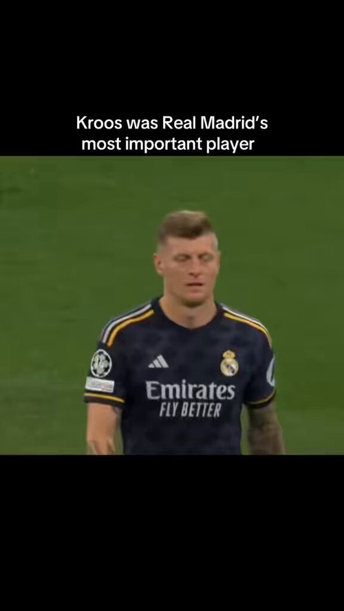 44 ySkJytoN86omn.jpg