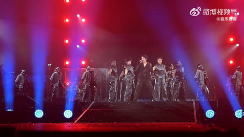 4L 6pIXIrEIr T7T.jpg