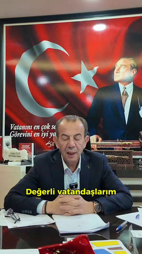 YkExhh KC8UW2doM.jpg