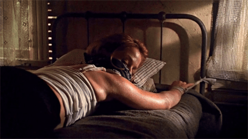 Gillian Anderson Season 8 episode 4