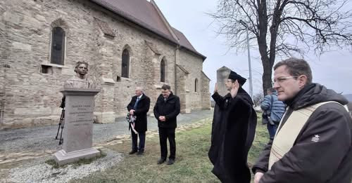 12454752771337824664?url=https%3A%2F%2Fmagyarforum.info%2Fupload%2F31464.jpg&fb obo=1&utld=magyarfor.jpg