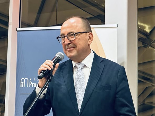 601852893 1236332311644134 576604875013145449 n.jpg?stp=cp6 dst jpg s590x590 tt6& nc cat=104&ccb=1 7.jpg