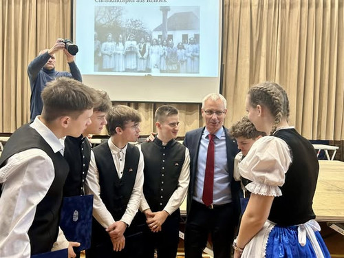 601848899 1464419385686115 4283340066072803818 n.jpg?stp=cp6 dst jpg s590x590 tt6& nc cat=106&ccb=1 .jpg