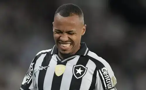 Botafogo se opõe à ida de Marlon Freitas ao São Paulo, que já arruma malas e gera polêmica nos bastidores