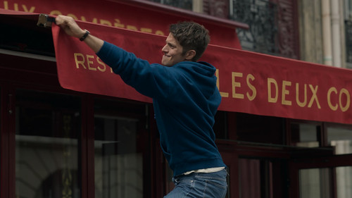 Emily.in.Paris.S02E01.Voulez Vous.Coucher.Avec.Moi.2160p.NF.WEB DL.CZ EN.DD+5.1.DoVi.HDR.H.265 MissC