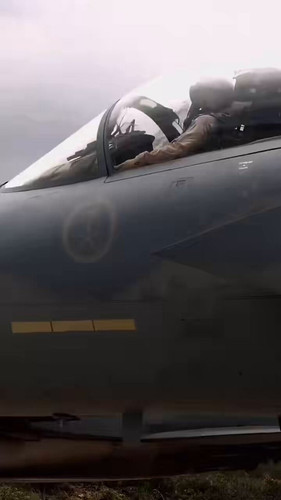 LZ7lcGIRtgdH7kZP.jpg