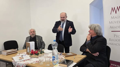 603834623 1429485042514656 7576457879361419356 n.jpg?stp=cp6 dst jpegr s590x590 tt6& nc cat=111&ccb=.jpg