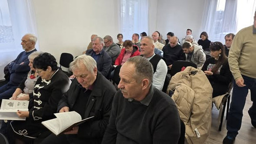 602920279 1429485329181294 329745173181485739 n.jpg?stp=cp6 dst jpegr s590x590 tt6& nc cat=108&ccb=1.jpg