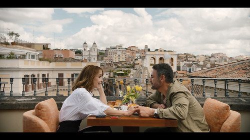 Emily.in.Paris.S05E01.La.Dolce.Emily.1080p.NF.WEB DL.DDP5.1.H.264 FLUX (1).mkv 20251220 203645.950